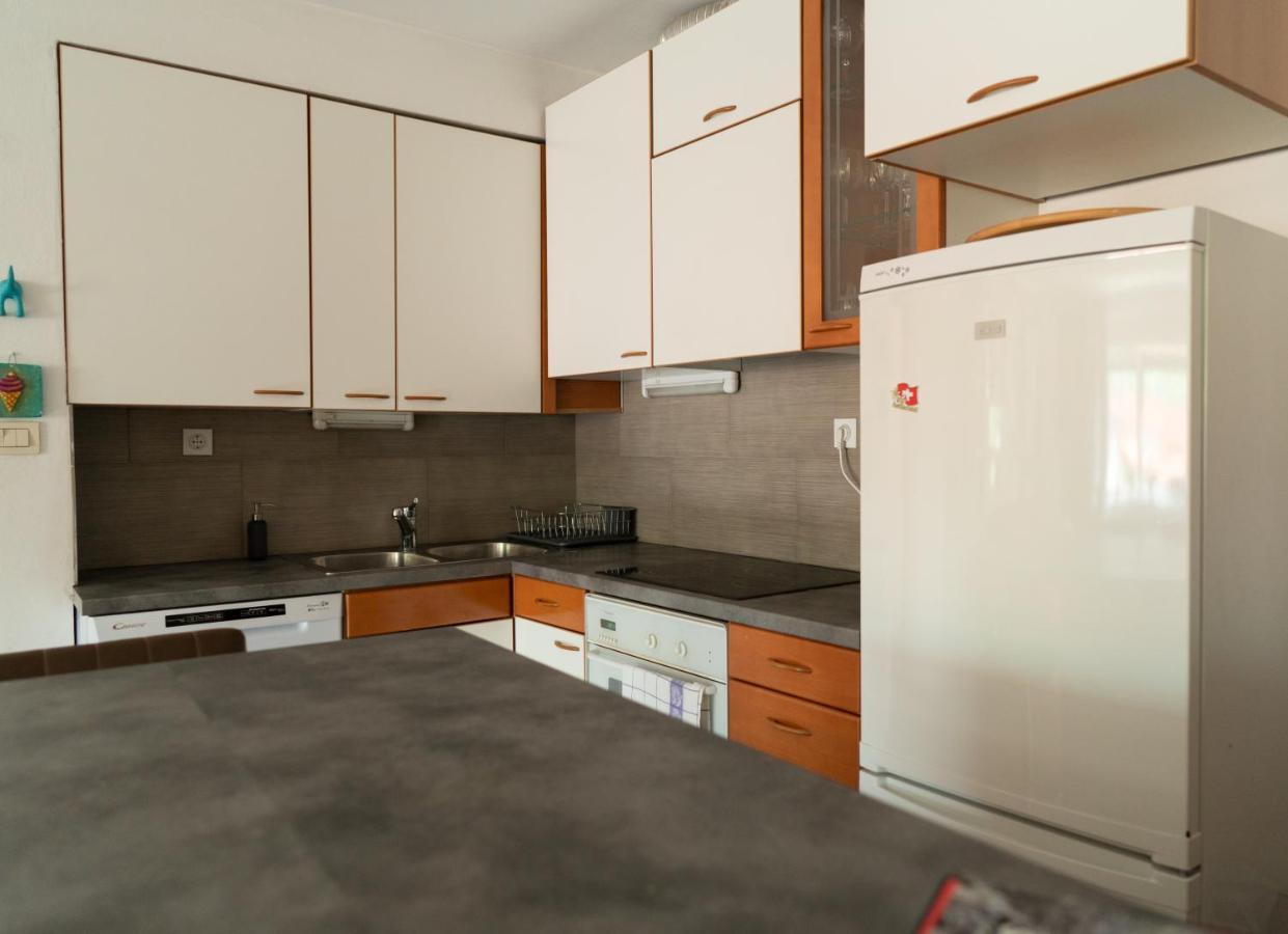 Apartment And Rooms Hisa Sonca Кобарид Экстерьер фото