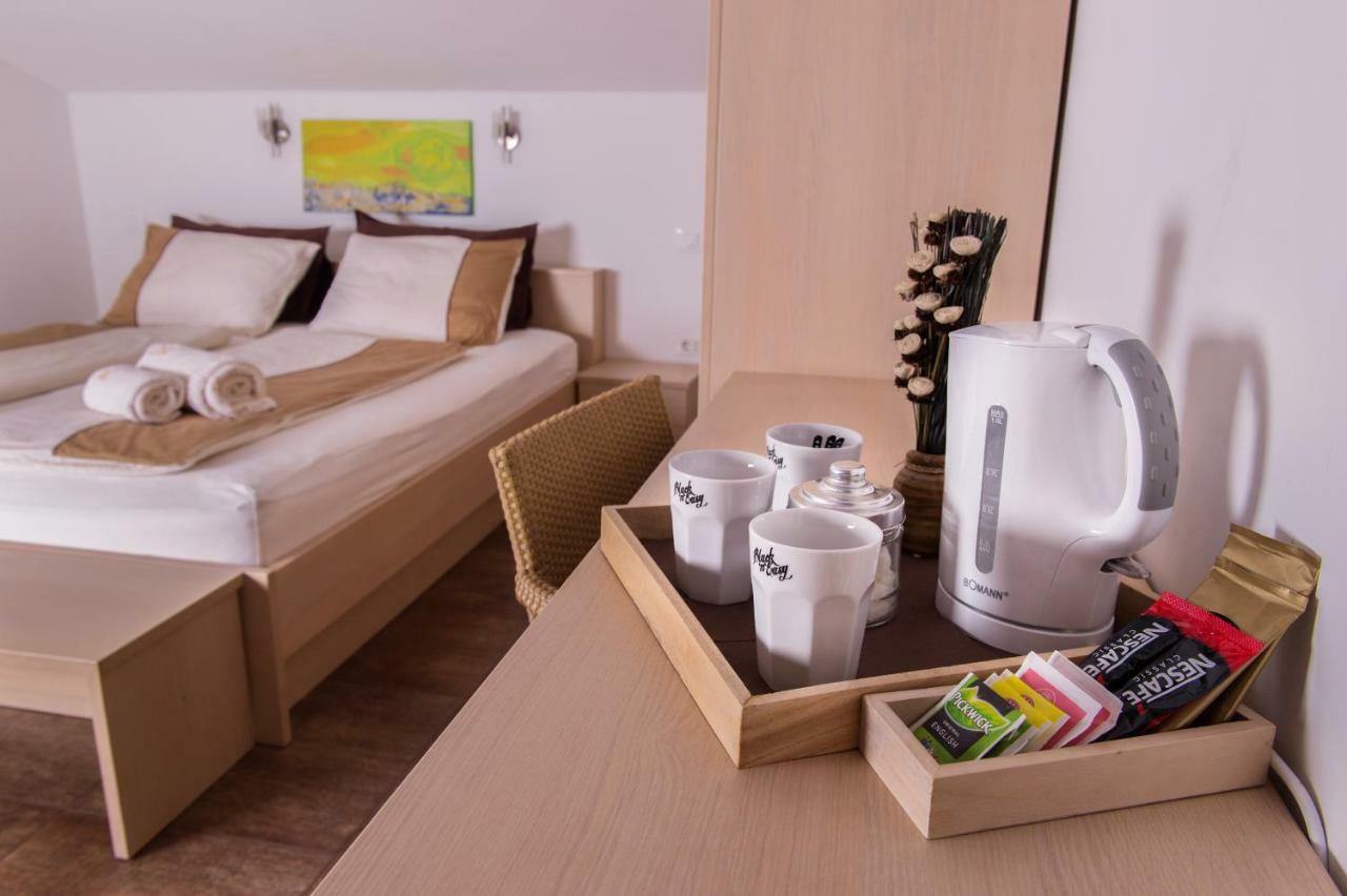 Apartment And Rooms Hisa Sonca Кобарид Экстерьер фото